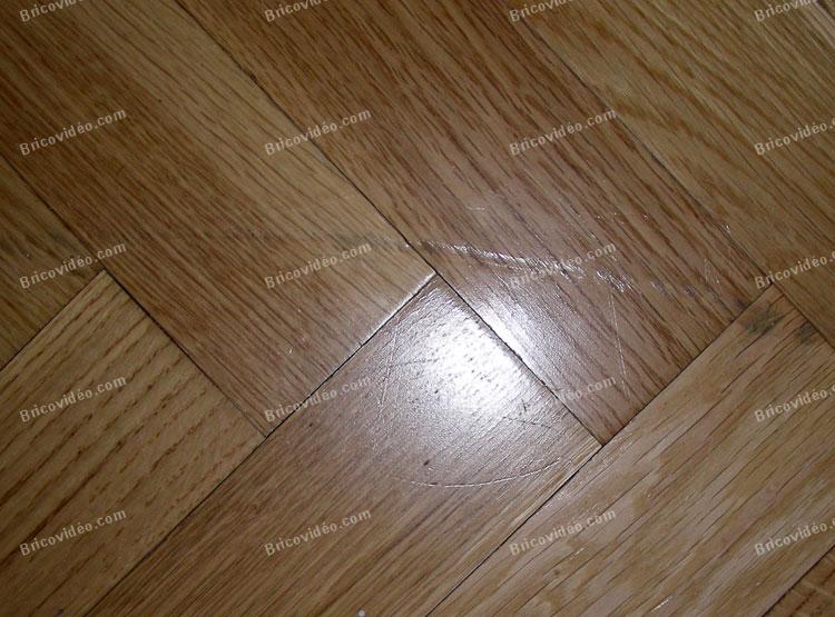 comment reparer rayure parquet flottant